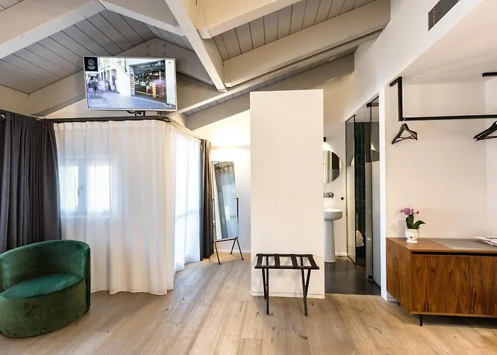Casa Scaligeri ホテル シルミオーネ